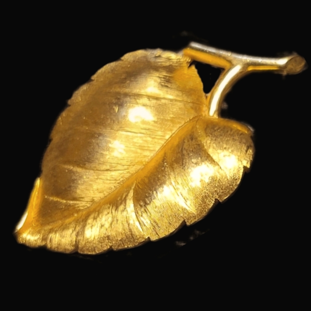 Vintage Leaf Brooch